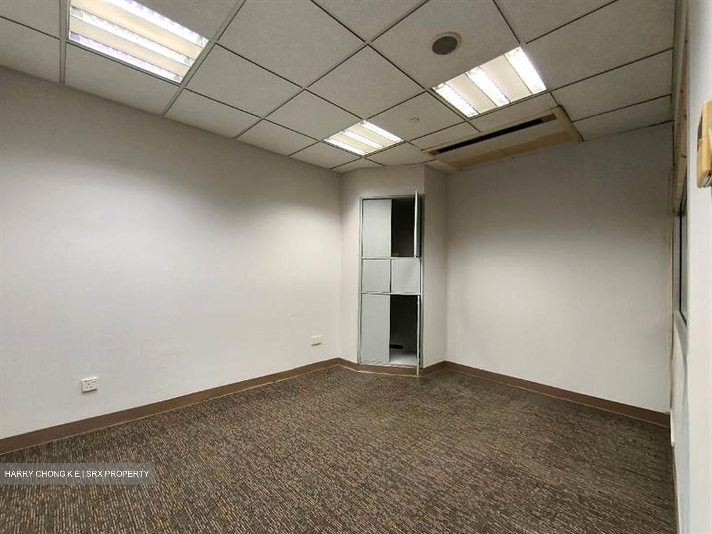 Tan Chong Tower (D7), Office #594161181